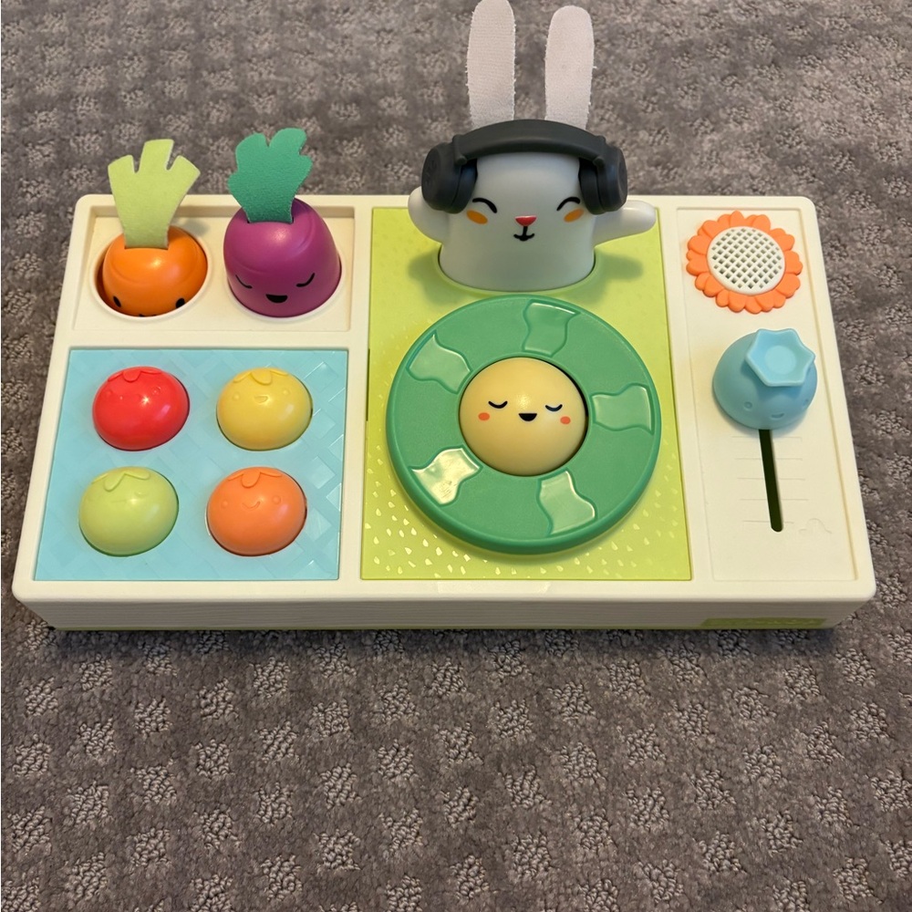 Farmstand Let The Beet Drop DJ Set Baby Musical Toy